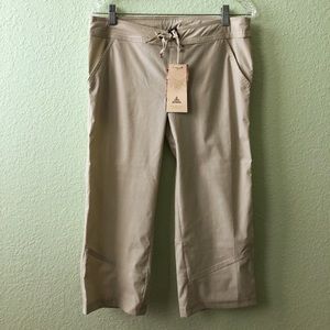 NWT Prana "Bliss" Capris UPF40+